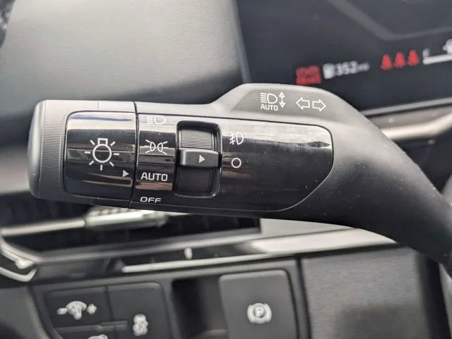 New 2026 Ivory Silver Kia SX image 27