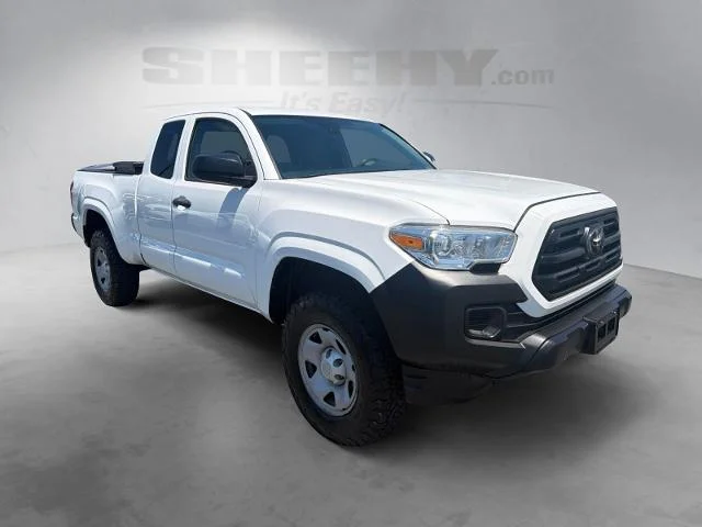 Used 2019 Super White Toyota  image 2