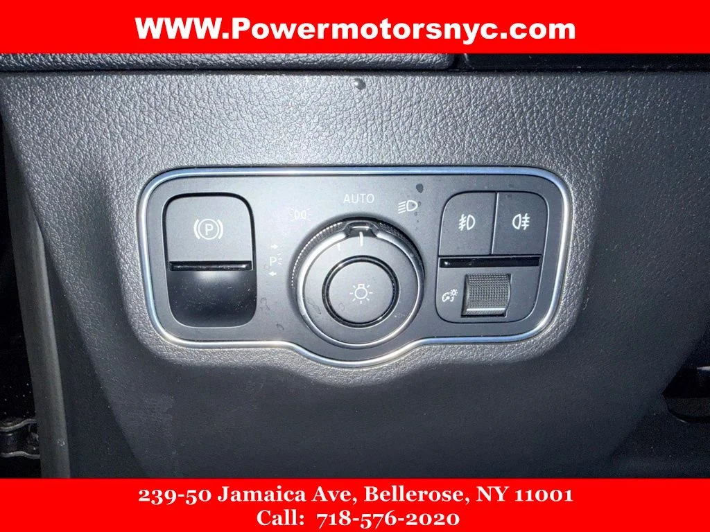 Used 2021 Black Mercedes-Benz GLA 250 image 24