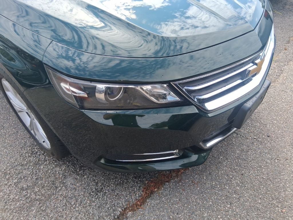 Used 2015 Green Chevrolet LT image 8