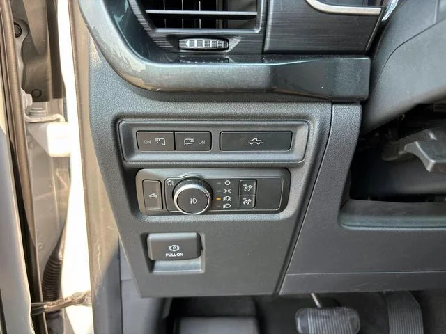 Used 2021 Oxford White Ford XLT image 19