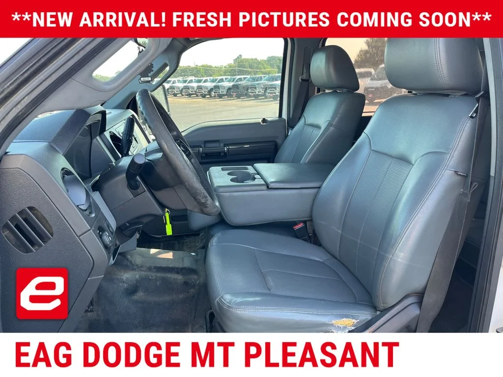 Used 2016 White Ford XL image 6