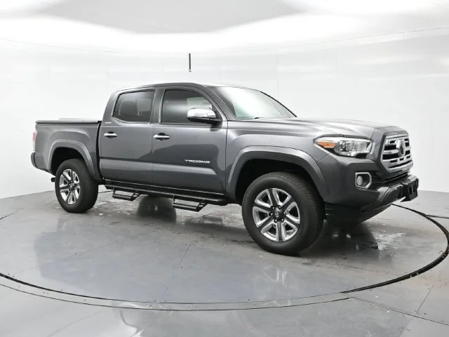 Used 2018 Magnetic Gray Metallic Toyota SR5 image 1