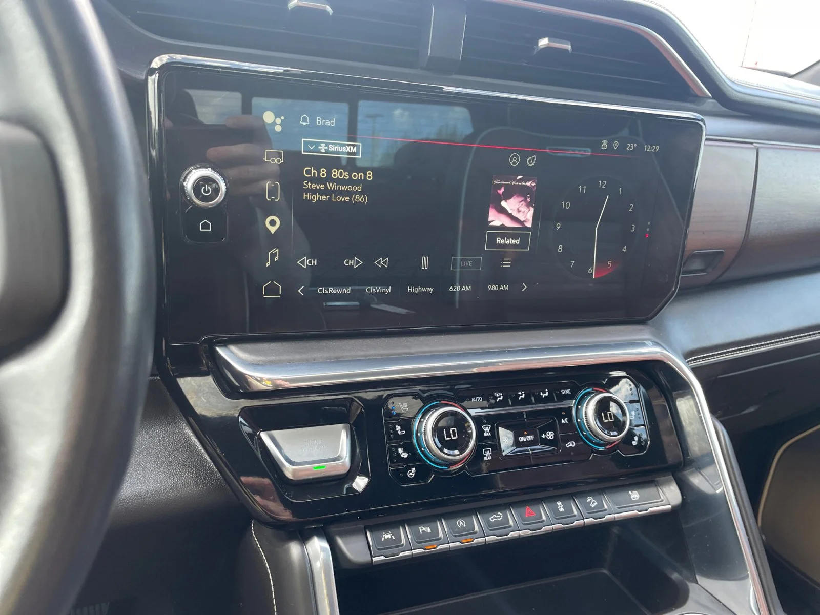 Used 2024 Gray GMC Denali Ultimate Crew Cab image 23