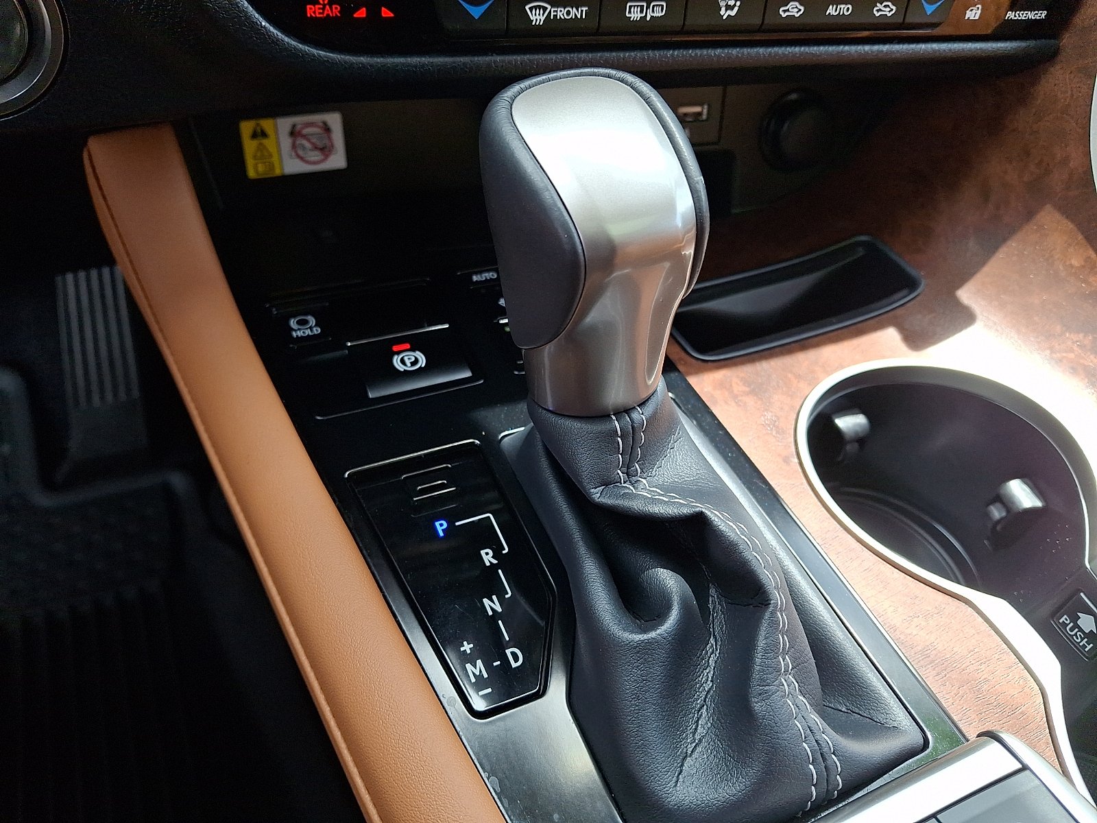 Certified Used 2022 CAVIAR Lexus AWD image 16