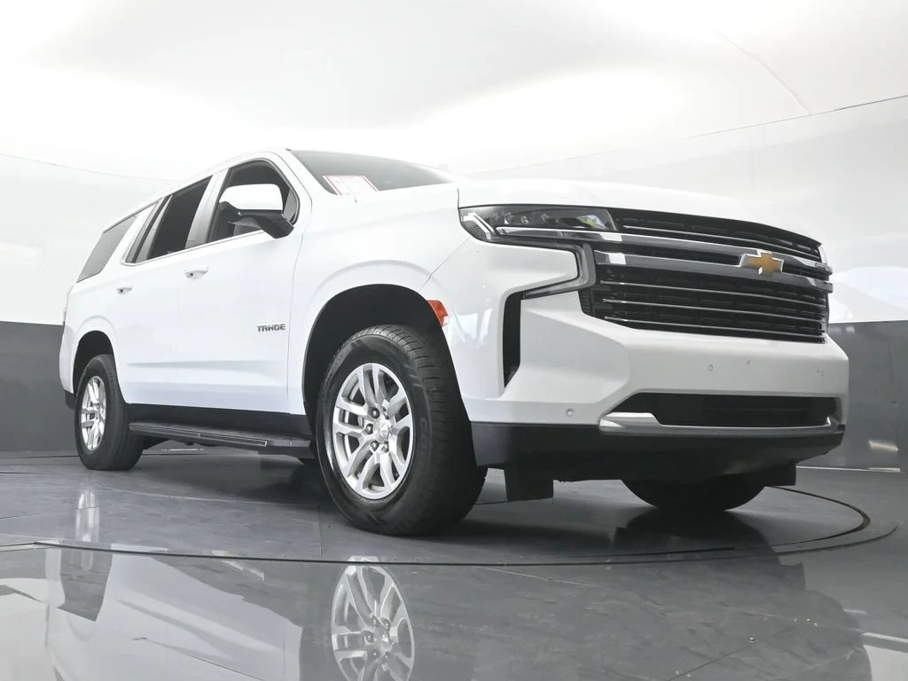 Used 2024 Summit White Chevrolet LT image 61