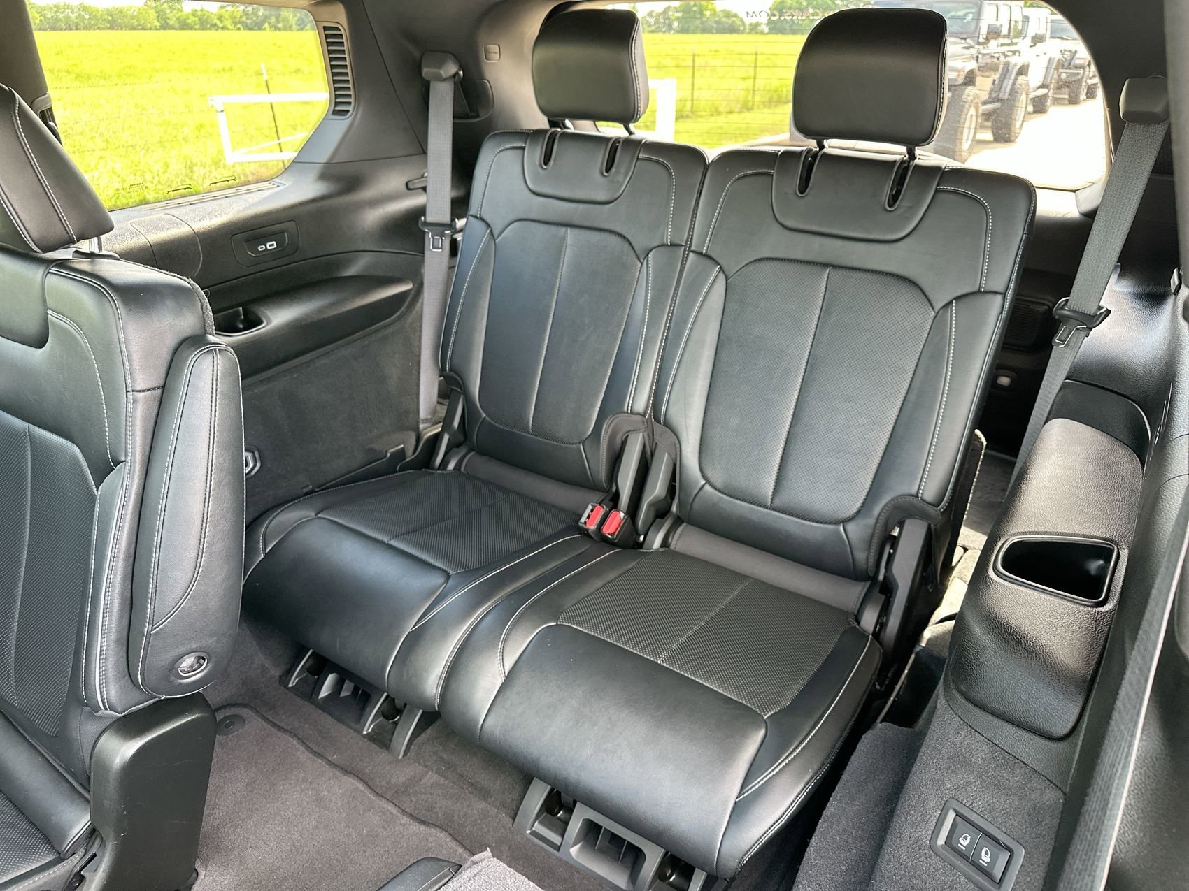 Used 2022 Ember Pearlcoat Jeep Overland image 25