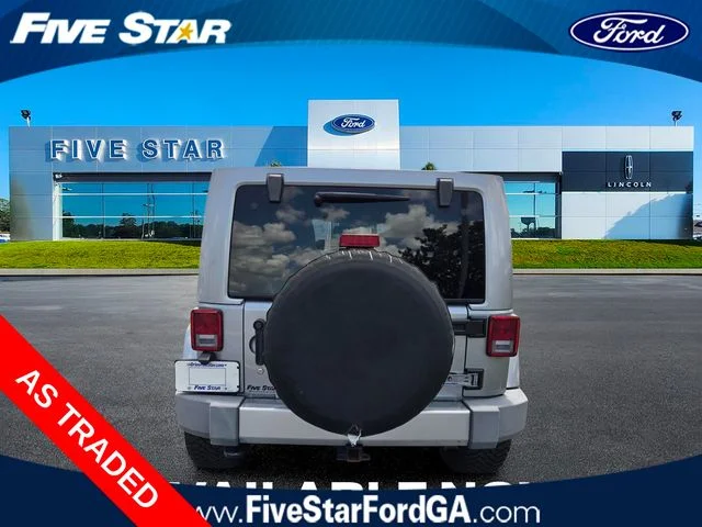 Used 2016 Silver Jeep Unlimited Sahara image 9