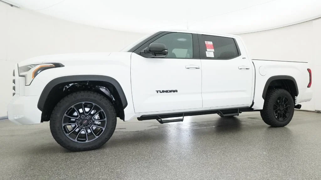 New 2025 Ice Cap Toyota SR5 image 14