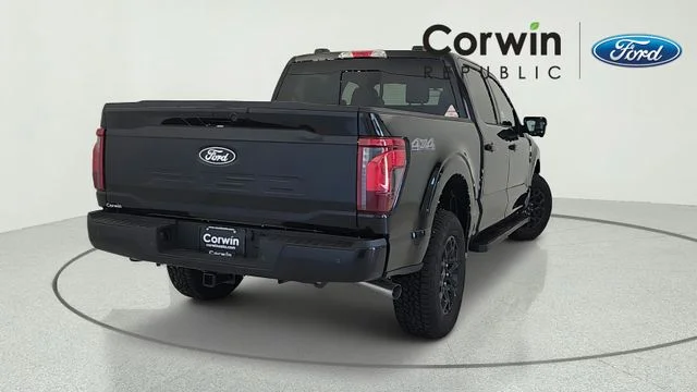 New 2026 Agate Black Metallic Ford XLT image 5