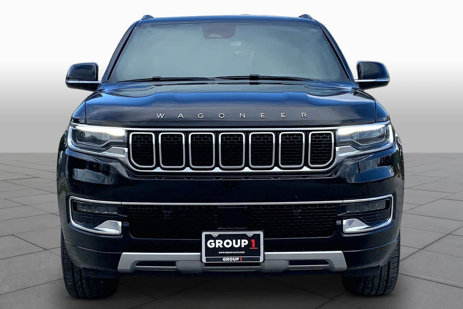 Used 2024 Diamond Black Crystal Pearlcoat Jeep Series II image 4