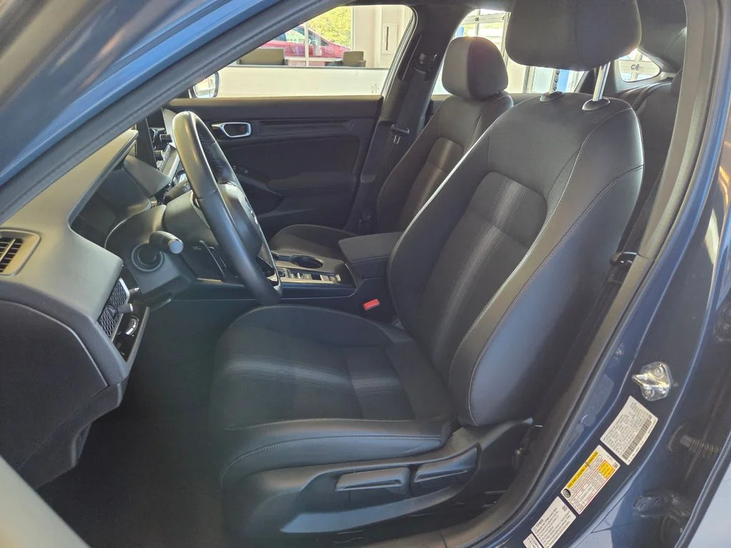2025 Honda Civic Sport - Photo 12