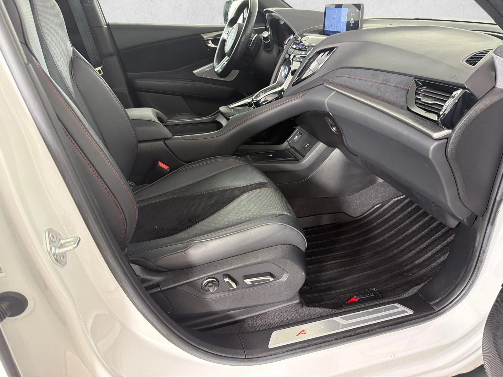 Used 2023 Platinum White Pea Acura w/A-Spec Package image 15
