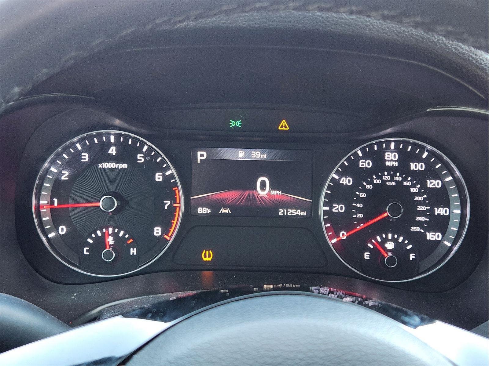 Used 2024 Snow White Pearl Kia GT-Line image 15