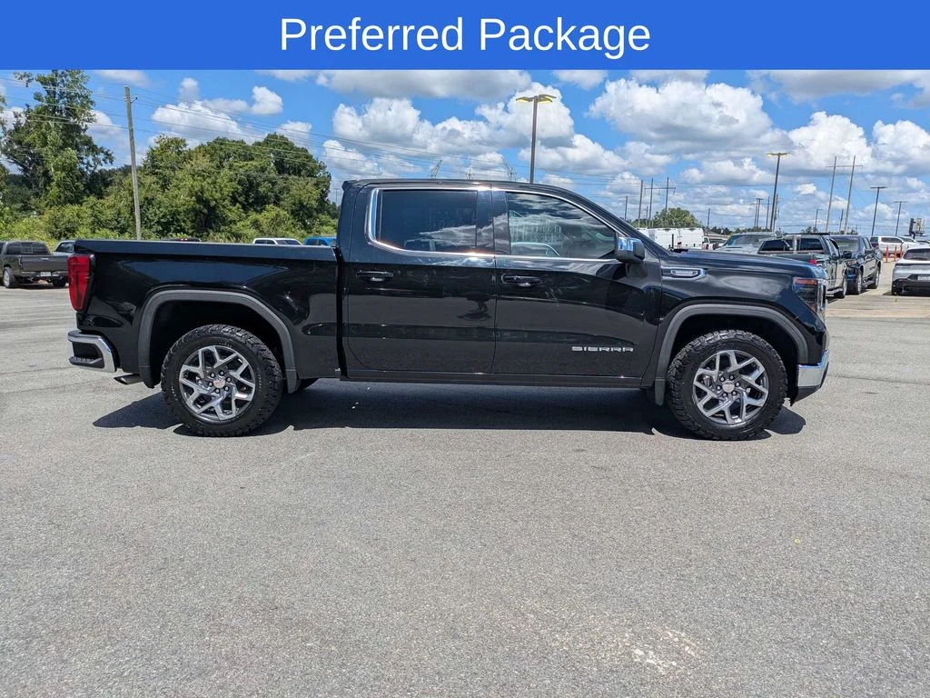 Used 2023 Black GMC SLE image 3