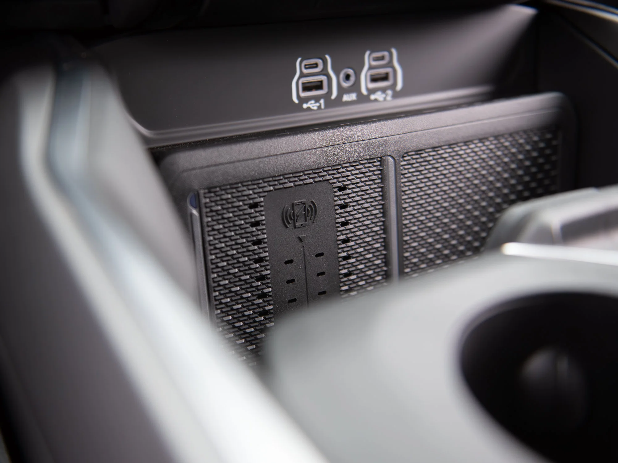 New 2026 White RAM Big Horn Night* 4x4 Crew Cab, Level 2 Equip Group, Heated Seats/Wheel image 18