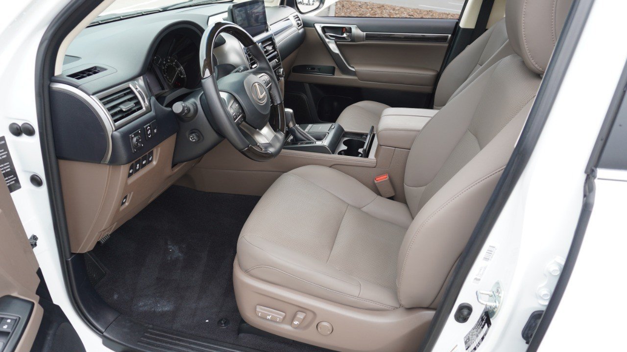 Certified Used 2023 EMINENT WHITE PEARL Lexus GX 460 Premium image 13
