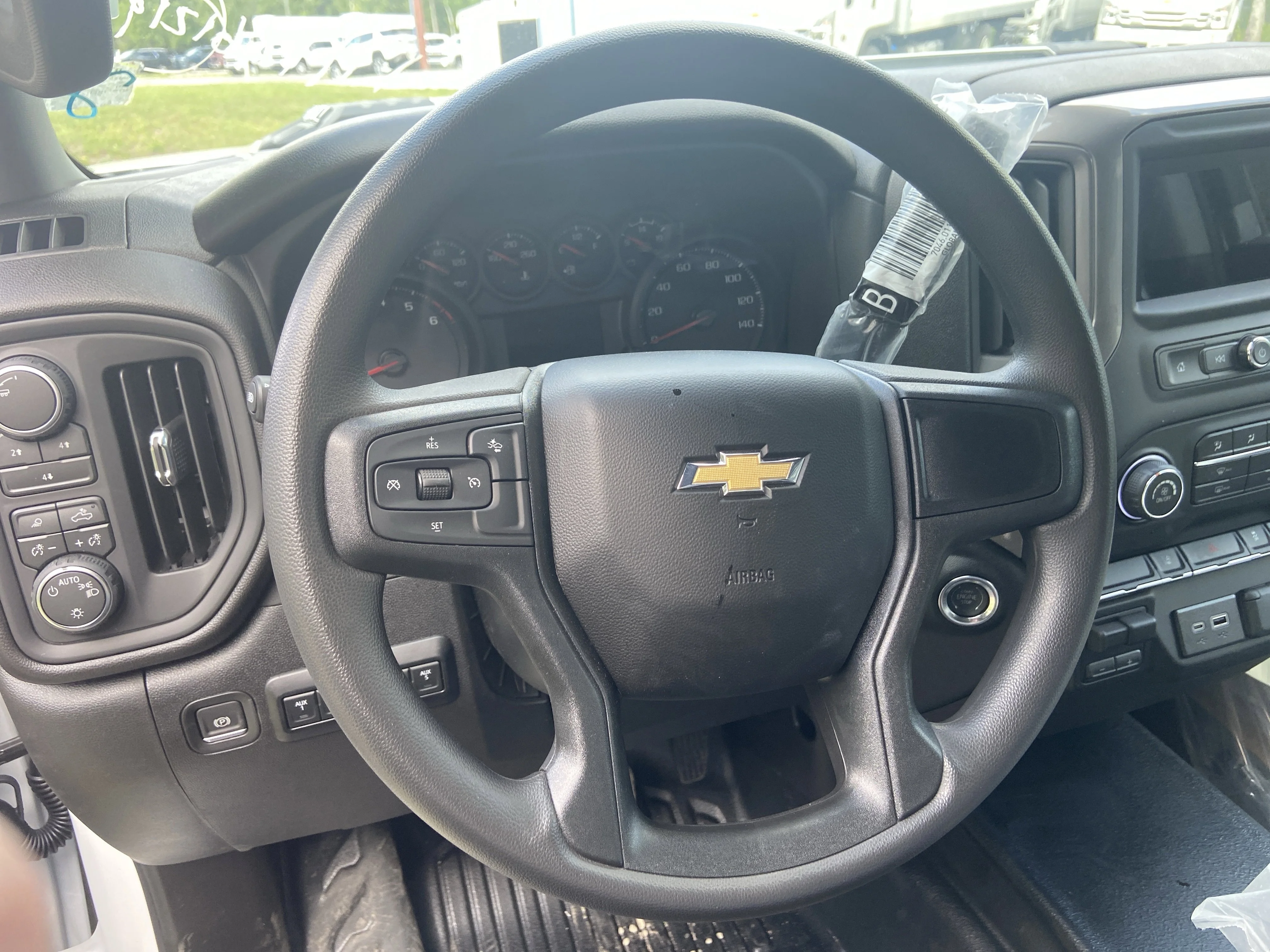 New 2026 Summit White Chevrolet Work Truck image 10