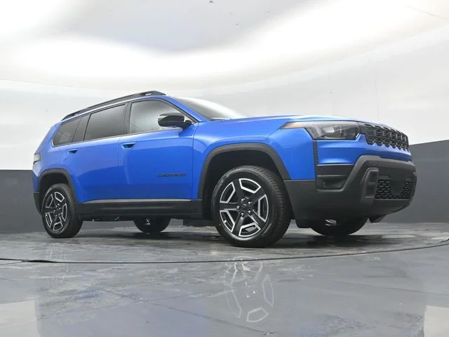 New 2026 Hydro Blue Pearl-Coat Exterior Paint Jeep Limited image 39