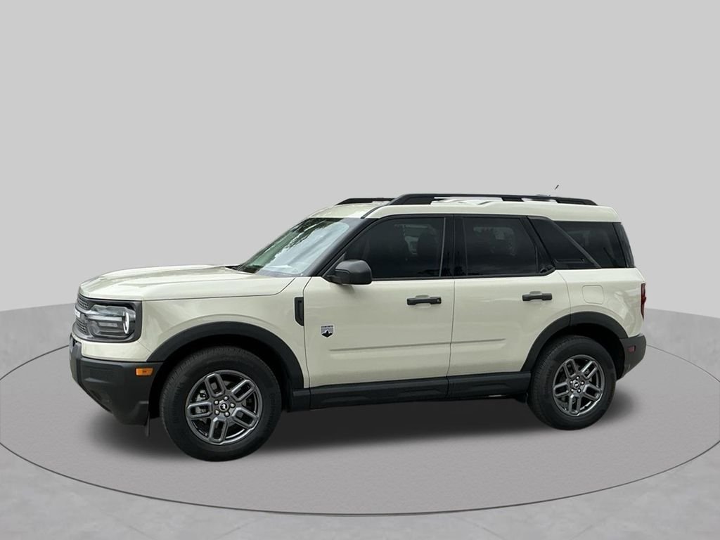 Used 2025 Beige Ford Big Bend image 3