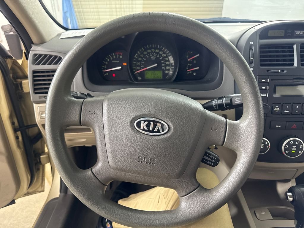 Used 2009 Gold Kia EX image 18