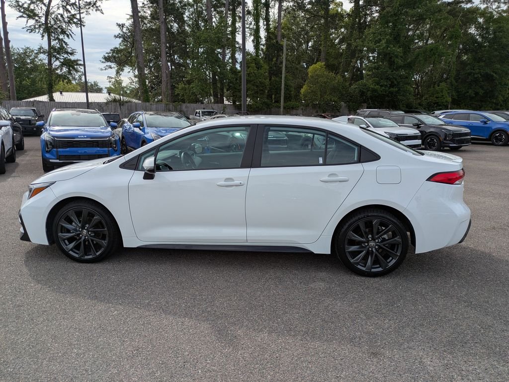 Used 2025 White Toyota SE image 7