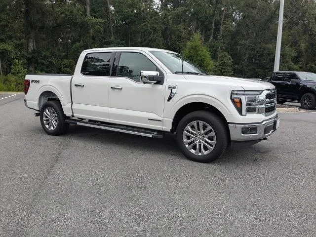 New 2025 Star White Metallic Tri-Coat Ford Lariat image 32