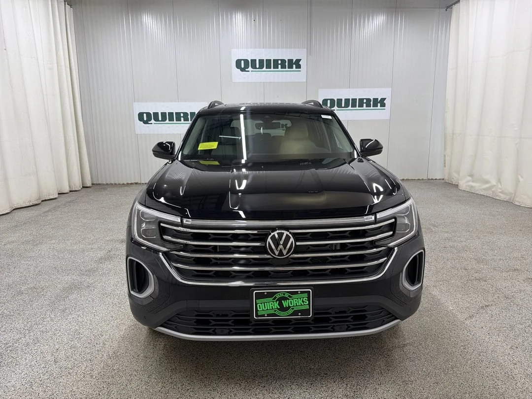 New 2026 Deep Black Pearl Volkswagen 2.0T SE w/Technology image 2