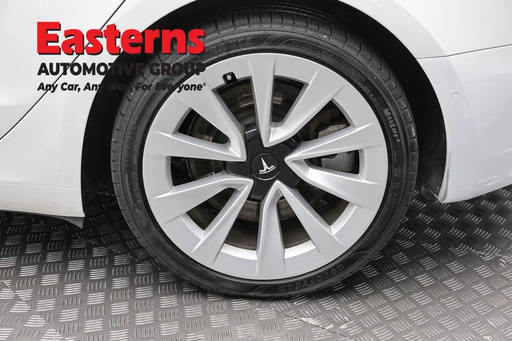 Used 2021 White Tesla Long Range image 8