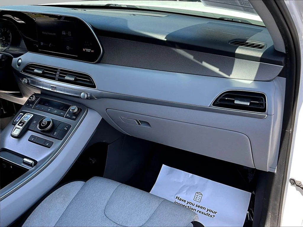 Certified Used 2022 White Hyundai SEL image 26
