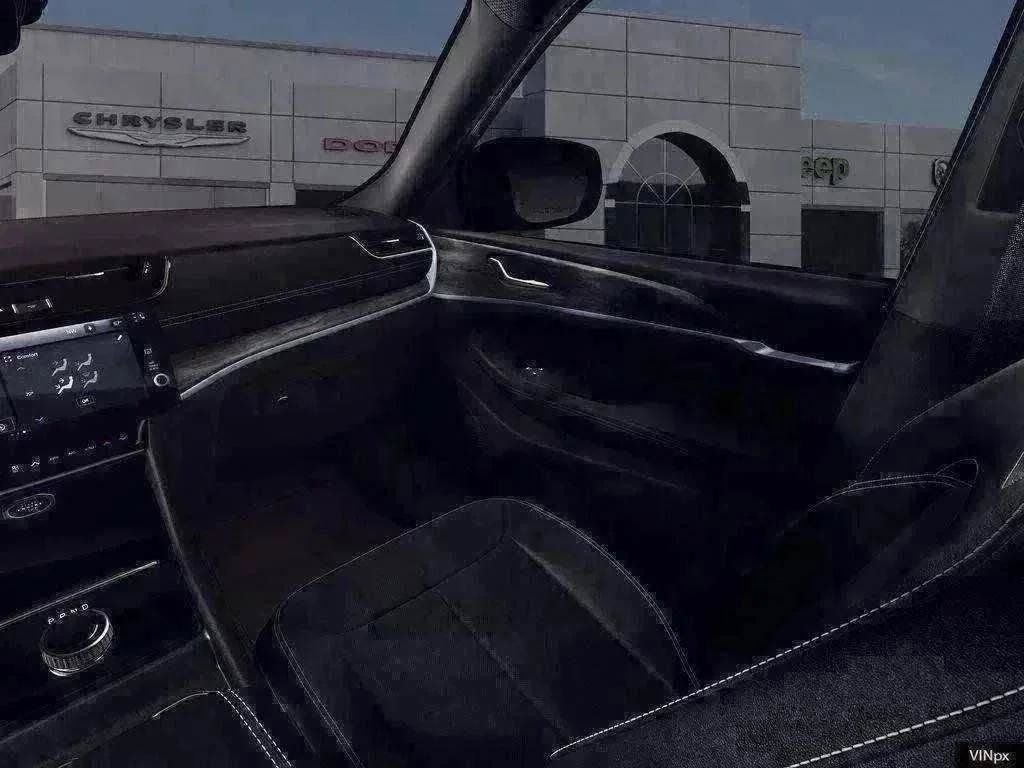 New 2026 Bright White Clear-Coat Exterior Paint Jeep Altitude image 4