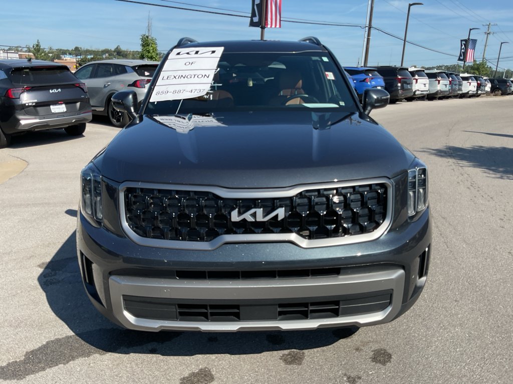 Used 2023 Gravity Gray Kia EX X-Line image 3