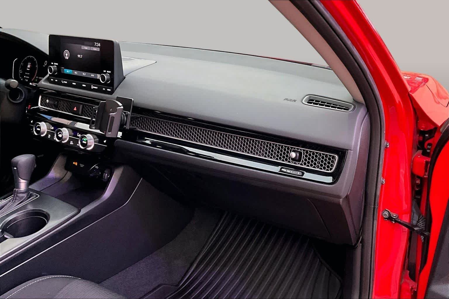 2024 Honda Civic EX - Photo 17