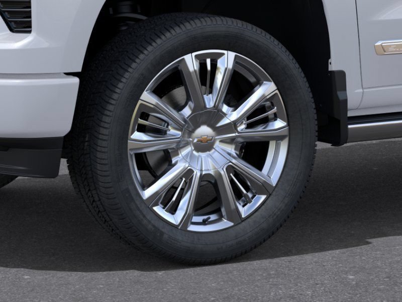 New 2026 Polar White Tricoat Chevrolet High Country image 9