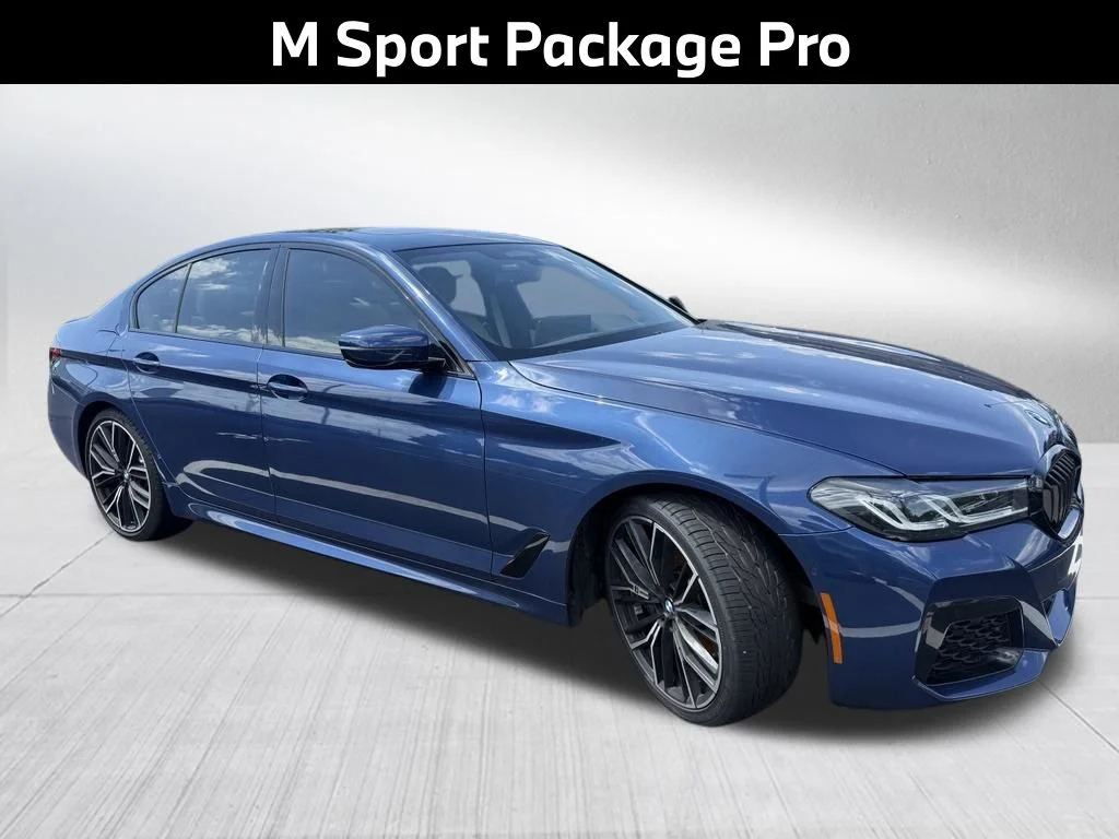Used 2023 Blue BMW 530i xDrive image 4