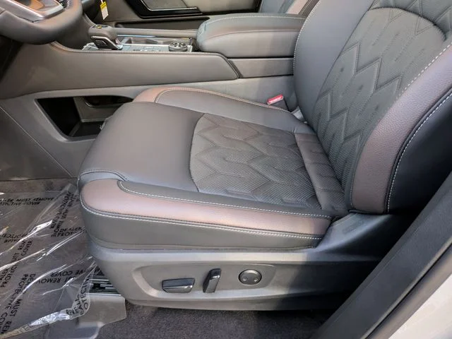 New 2026 Boulder Gray Pearl Nissan Platinum image 17