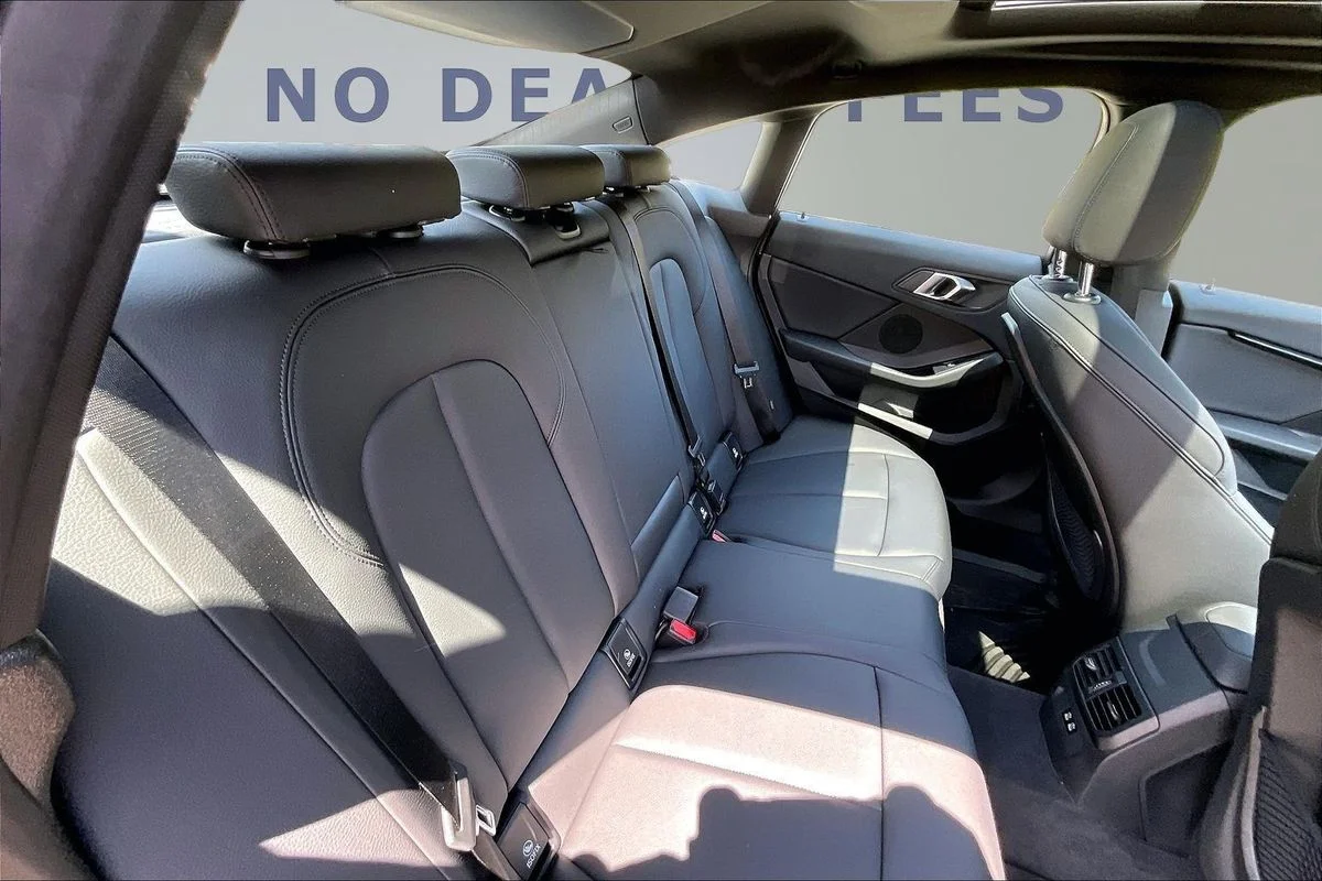 Used 2024  BMW xDrive image 25