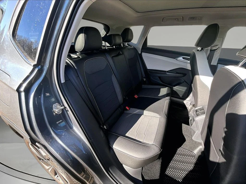 2026 Volkswagen Taos SE - Photo 12