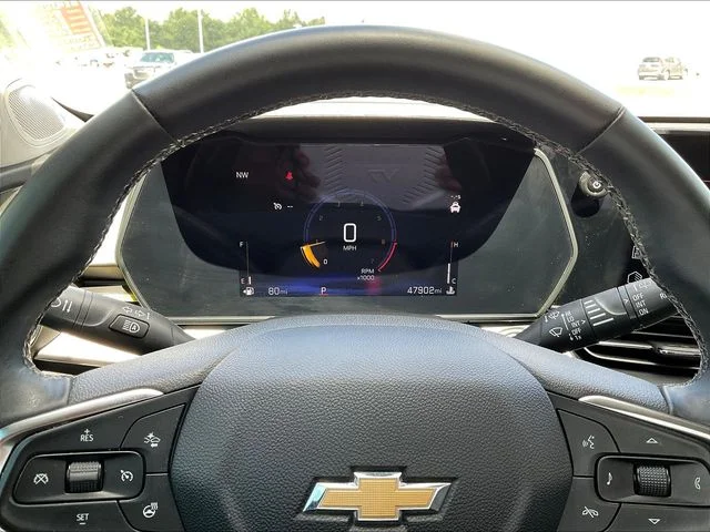 Used 2025 Gray Chevrolet LT image 15