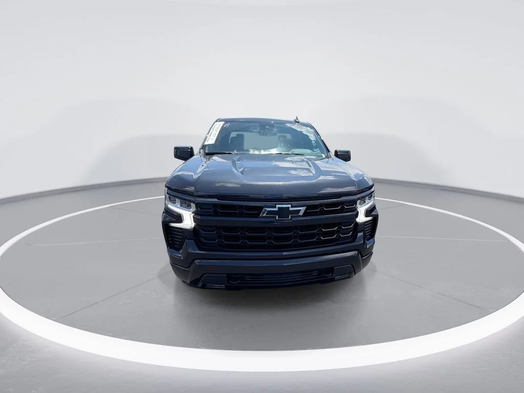 Used 2023 Gray Chevrolet RST image 3