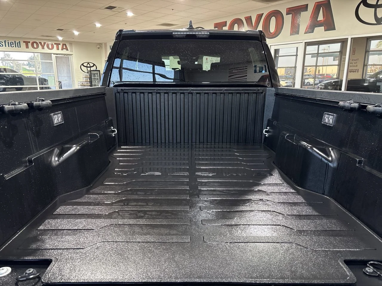 2026 Toyota Tacoma SR5 - Photo 24