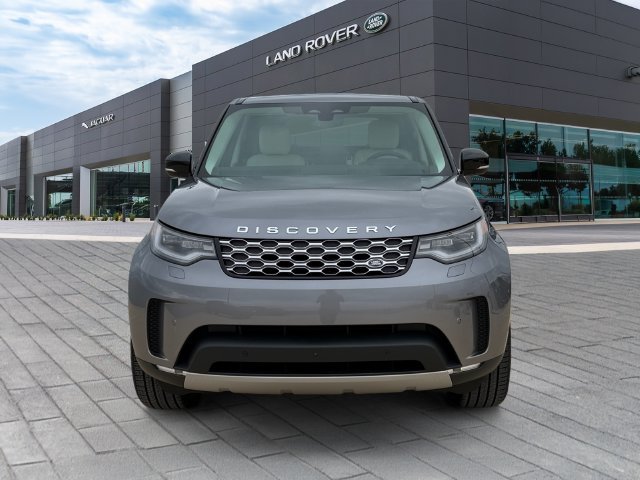New 2026 Eiger Grey Land Rover S image 8
