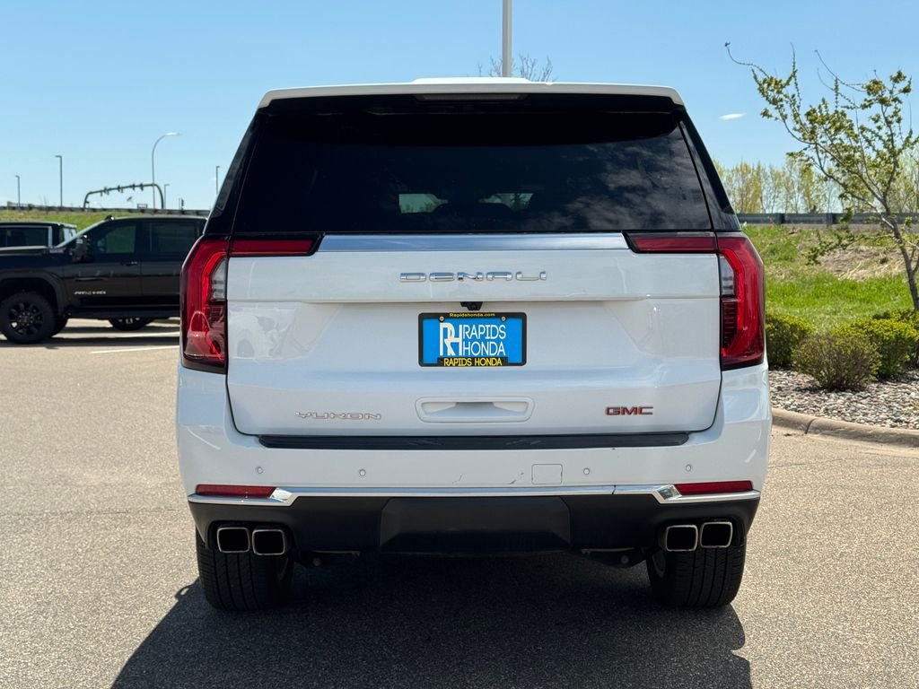 2025 GMC Yukon XL Denali - Photo 4