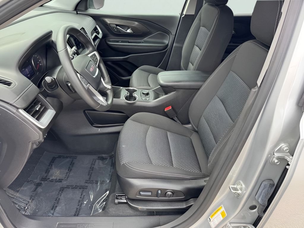 Used 2022 Silver GMC SLE image 11
