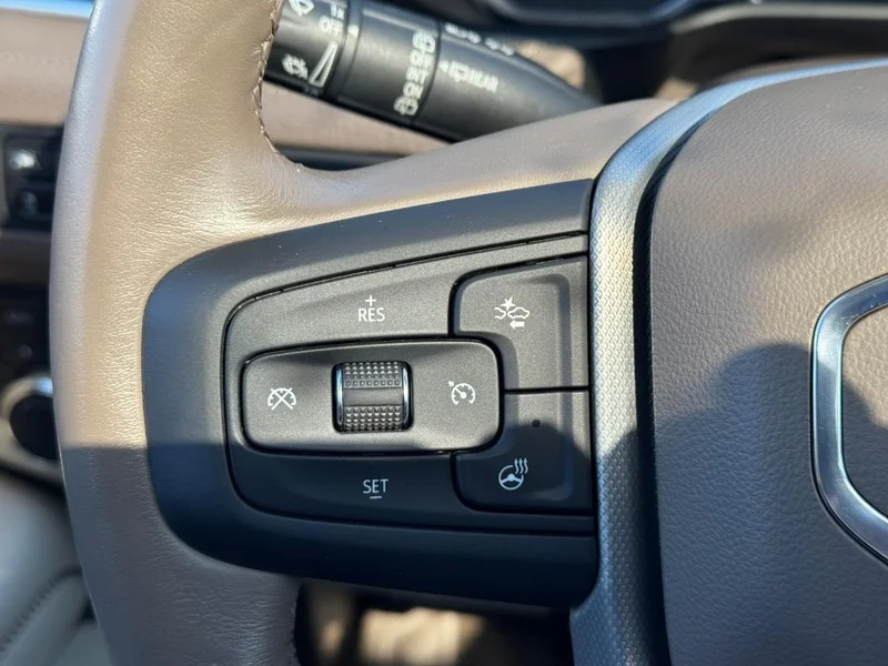 Used 2021 Beige Pearl Metallic GMC Denali image 18