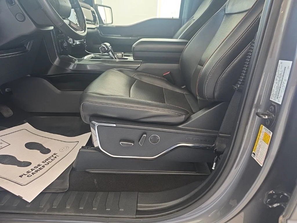 Used 2022 Gray Metallic Ford Lariat image 10