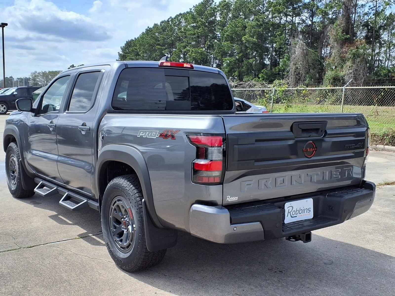 2026 Nissan Frontier Crew Cab PRO-4X® - 6