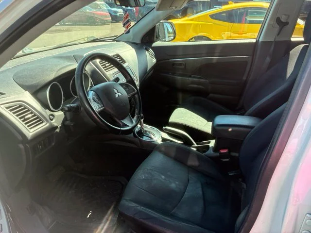 Used 2015 White Mitsubishi ES image 9