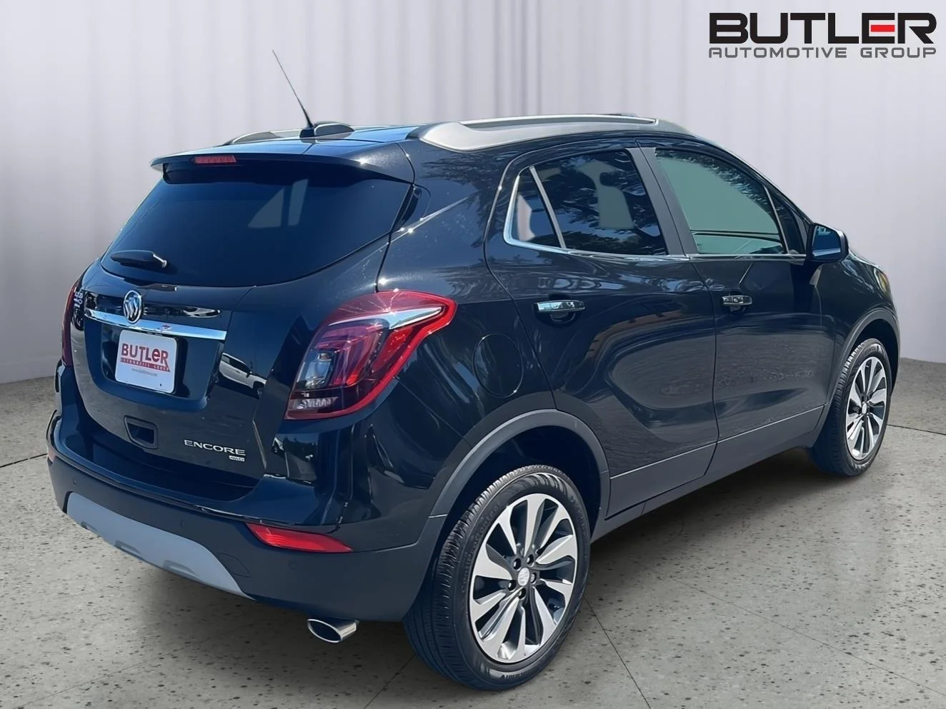 Used 2022 Ebony Twilight Metallic Buick Preferred image 6