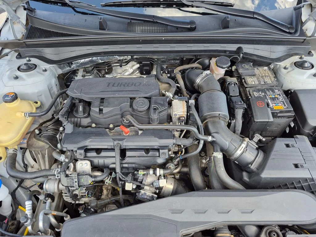 Used 2022 Gray Kia GT-Line image 10